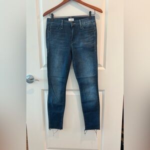 Mother the Looker Ankle Fray Jean
